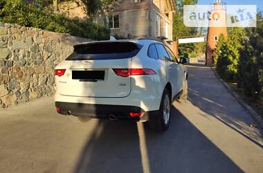 Позашляховик / Кросовер Jaguar F-Pace 2017 в 
