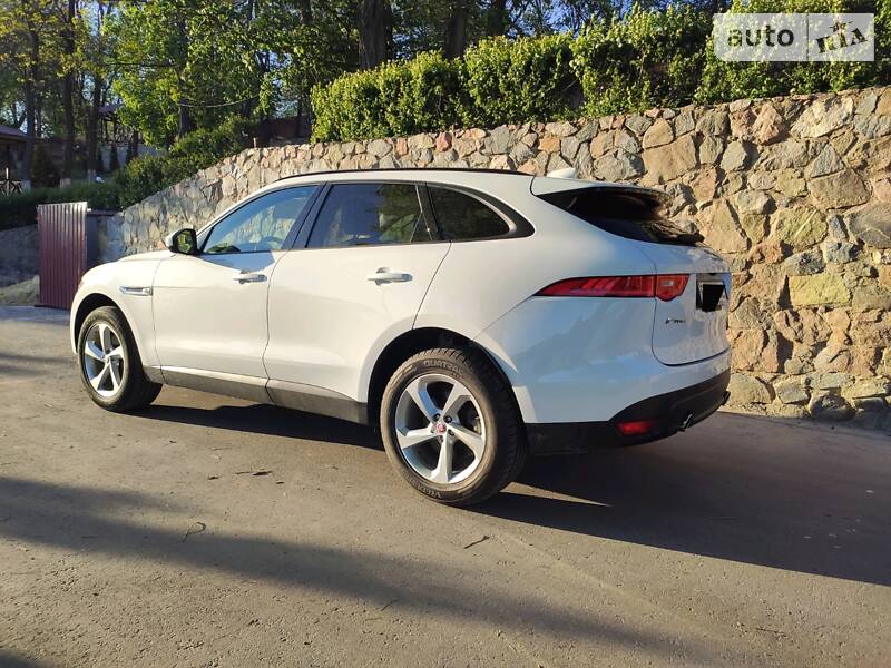 Позашляховик / Кросовер Jaguar F-Pace 2017 в Кропивницькому фото 3 Позашляховик / Кросовер Jaguar F-Pace 2017 в Кропивницькому