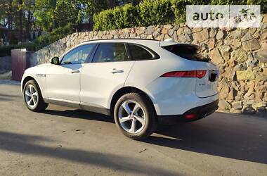 Позашляховик / Кросовер Jaguar F-Pace 2017 в 