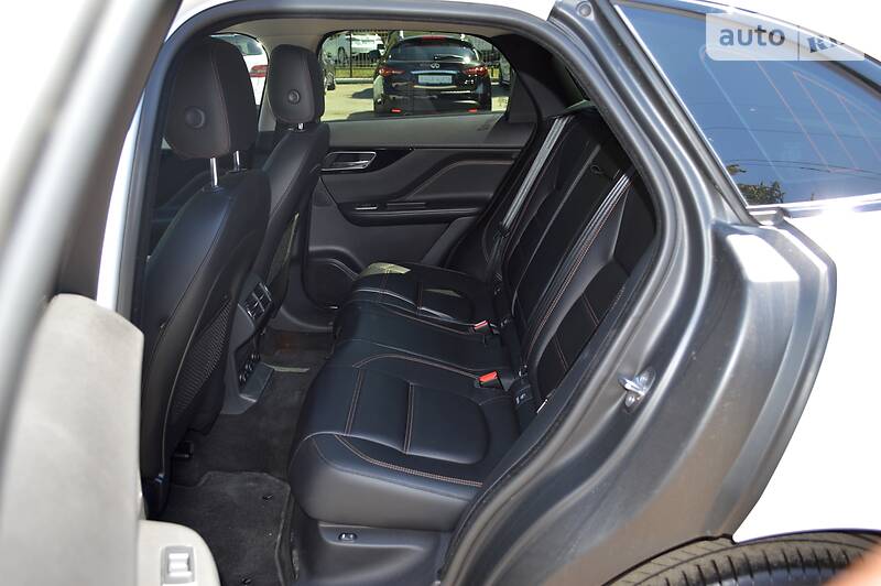 Позашляховик / Кросовер Jaguar F-Pace 2016 в Одесі фото 24 Позашляховик / Кросовер Jaguar F-Pace 2016 в Одесі