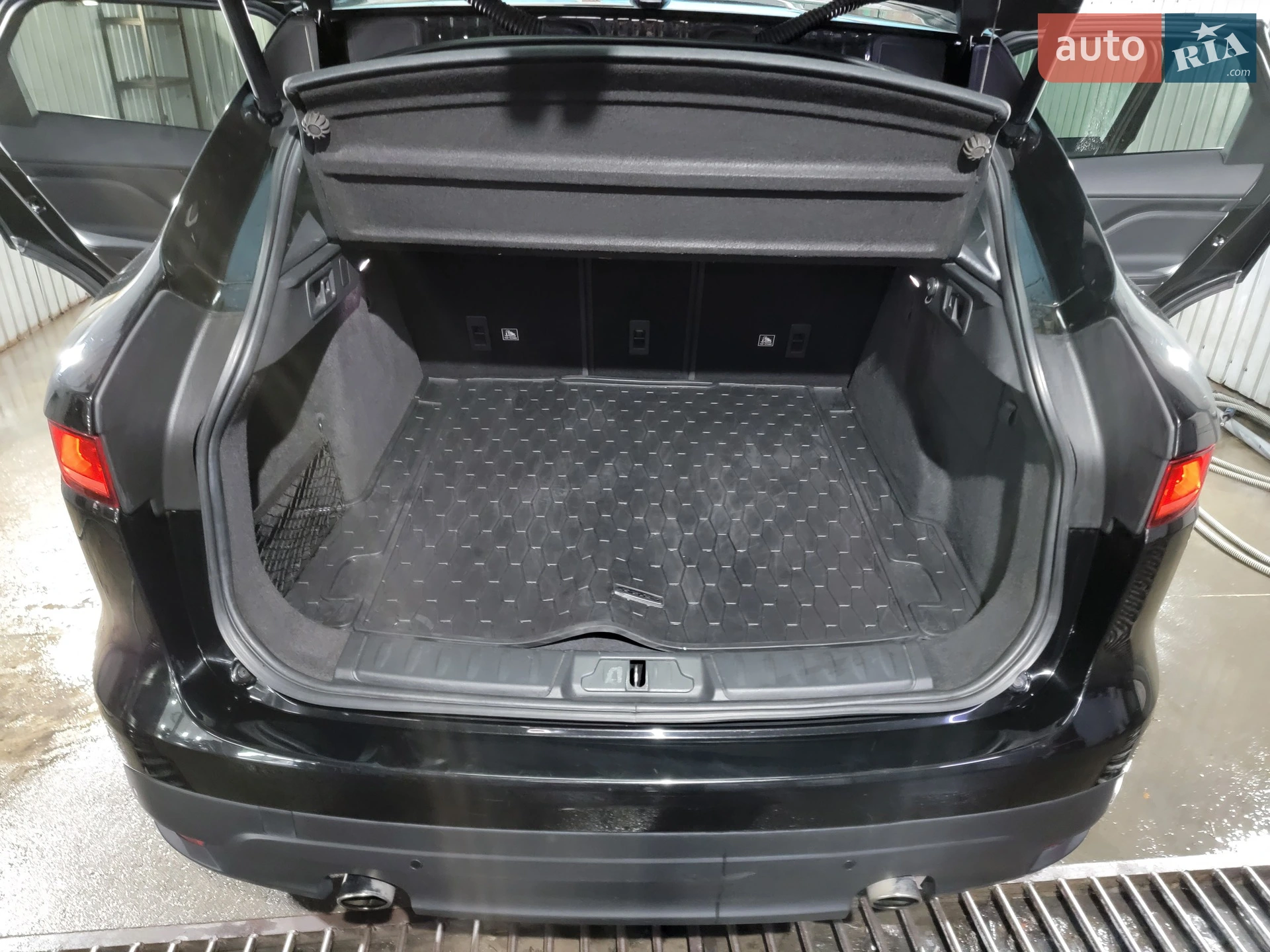 2018 Jaguar F-Pace - мініатюра 9