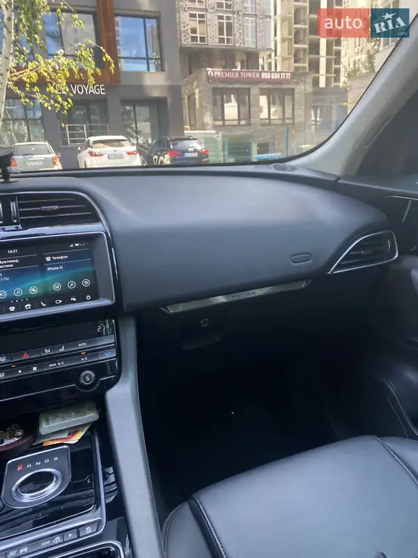 Jaguar F-Pace 2018 VIN SADCJ2FX4KA367088 фото оголошення 12 з 55