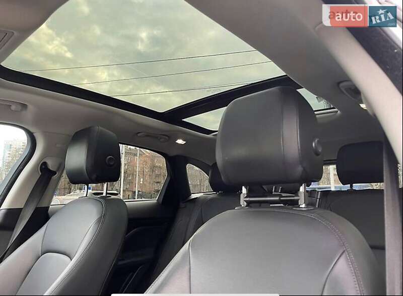 Позашляховик / Кросовер Jaguar F-Pace 2017 в Києві