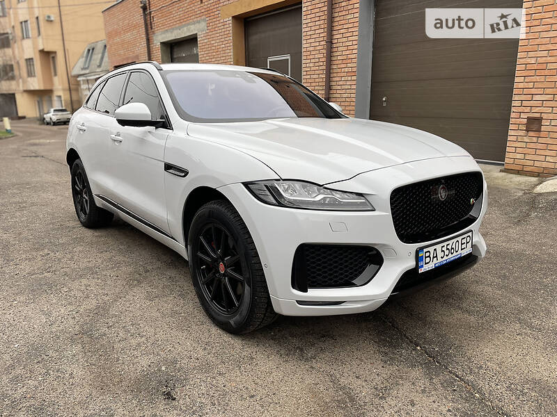 Внедорожник / Кроссовер Jaguar F-Pace 2018 в 