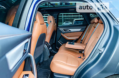 Внедорожник / Кроссовер Jaguar F-Pace 2021 в 