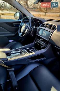 Позашляховик / Кросовер Jaguar F-Pace 2018 в 