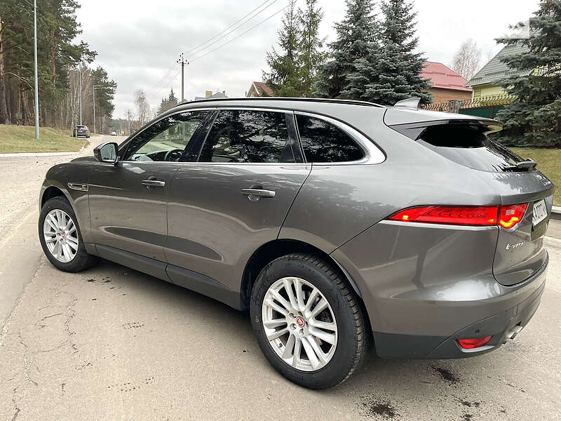 Позашляховик / Кросовер Jaguar F-Pace 2016 в Києві