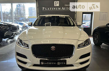 Внедорожник / Кроссовер Jaguar F-Pace 2017 в 