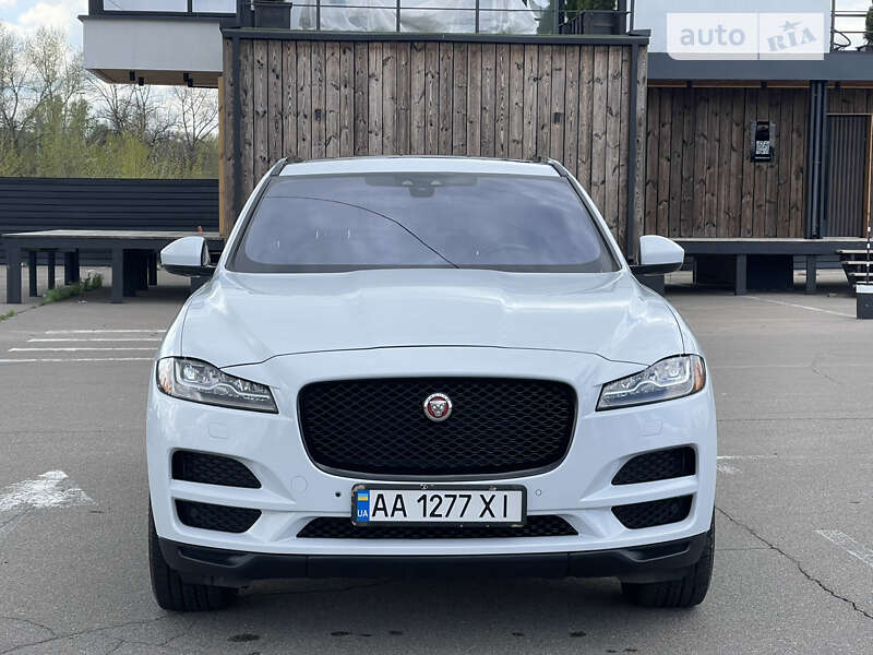 Позашляховик / Кросовер Jaguar F-Pace 2016 в Києві