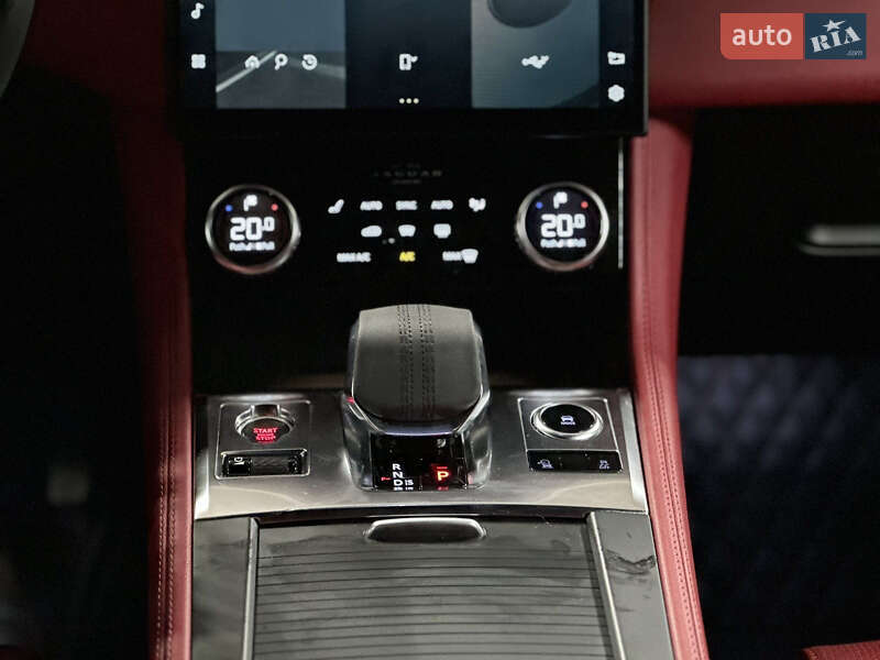 Позашляховик / Кросовер Jaguar F-Pace 2021 в Києві