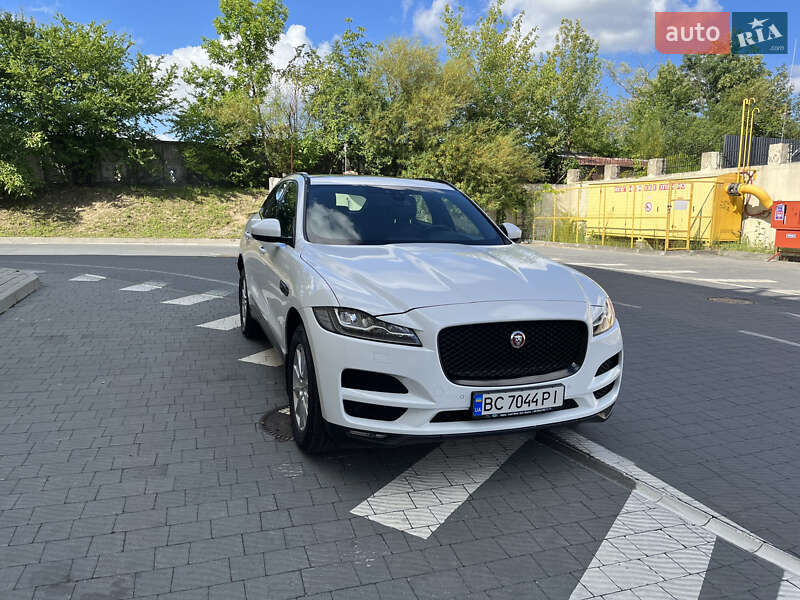 Jaguar F-Pace 2016