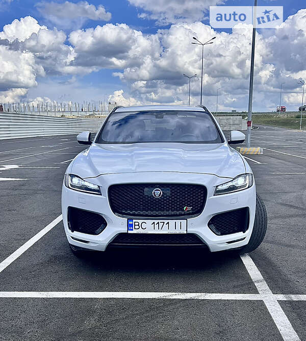 Позашляховик / Кросовер Jaguar F-Pace 2017 в Львові