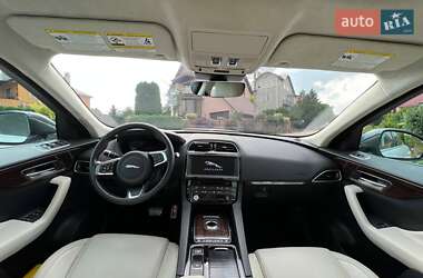 Позашляховик / Кросовер Jaguar F-Pace 2018 в 