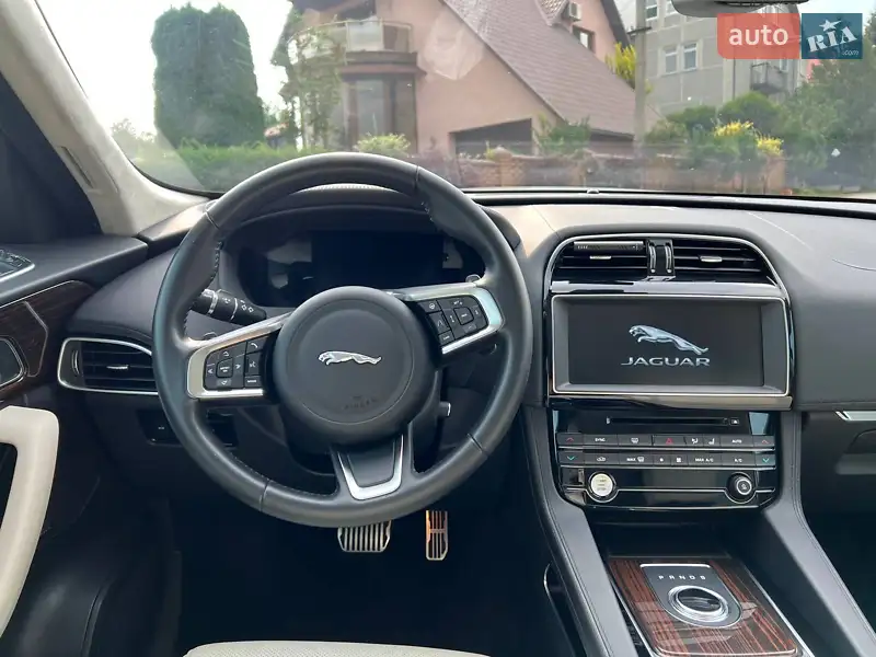 Jaguar F-Pace 2018 VIN SADCK2GXXKA368242 фото оголошення 13 з 64