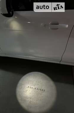 Внедорожник / Кроссовер Jaguar F-Pace 2019 в 