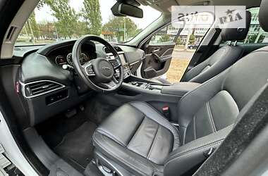Внедорожник / Кроссовер Jaguar F-Pace 2019 в 