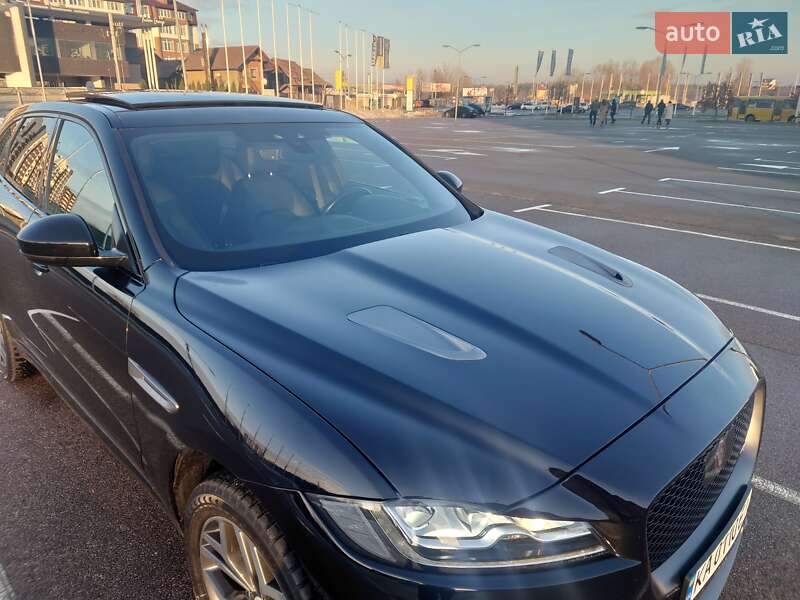 Внедорожник / Кроссовер Jaguar F-Pace 2019 в Киеве