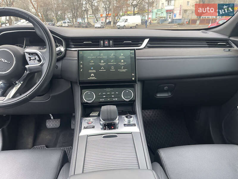 Внедорожник / Кроссовер Jaguar F-Pace 2021 в Николаеве