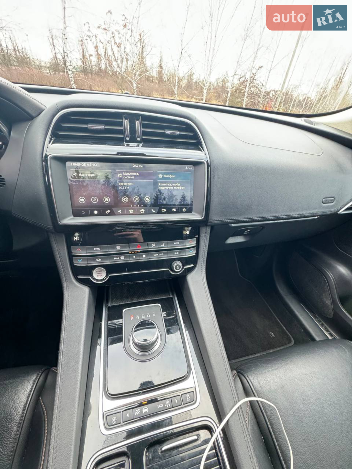 2019 Jaguar F-Pace - мініатюра 21