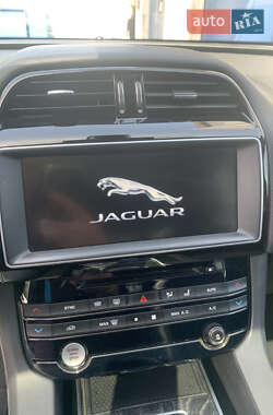 Внедорожник / Кроссовер Jaguar F-Pace 2016 в Киеве