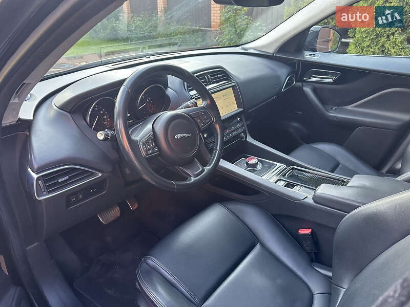 Внедорожник / Кроссовер Jaguar F-Pace 2018 в Киеве