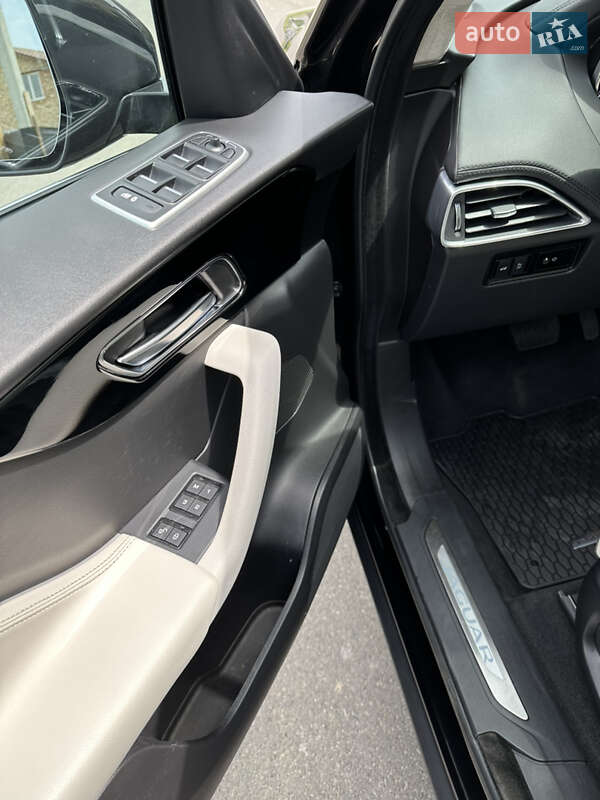 Позашляховик / Кросовер Jaguar F-Pace 2019 в Києві фото 8 Позашляховик / Кросовер Jaguar F-Pace 2019 в Києві