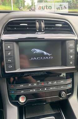 Внедорожник / Кроссовер Jaguar F-Pace 2017 в Киеве
