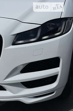 Позашляховик / Кросовер Jaguar F-Pace 2018 в 