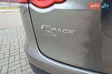 Позашляховик / Кросовер Jaguar F-Pace 2018 в 