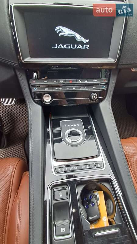 Внедорожник / Кроссовер Jaguar F-Pace 2018 в Львове