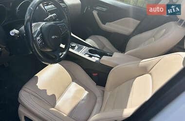 Позашляховик / Кросовер Jaguar F-Pace 2016 в 