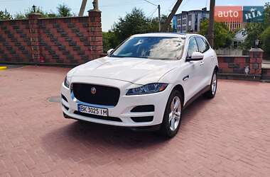 Позашляховик / Кросовер Jaguar F-Pace 2019 в 