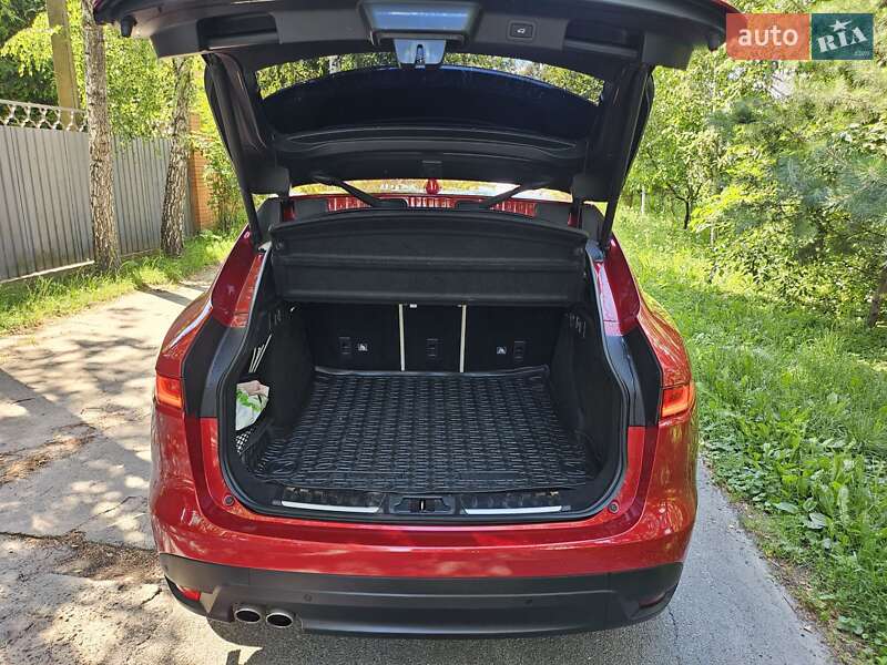 Позашляховик / Кросовер Jaguar F-Pace 2018 в Києві
