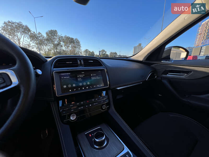 Внедорожник / Кроссовер Jaguar F-Pace 2018 в Киеве фото 23 Внедорожник / Кроссовер Jaguar F-Pace 2018 в Киеве