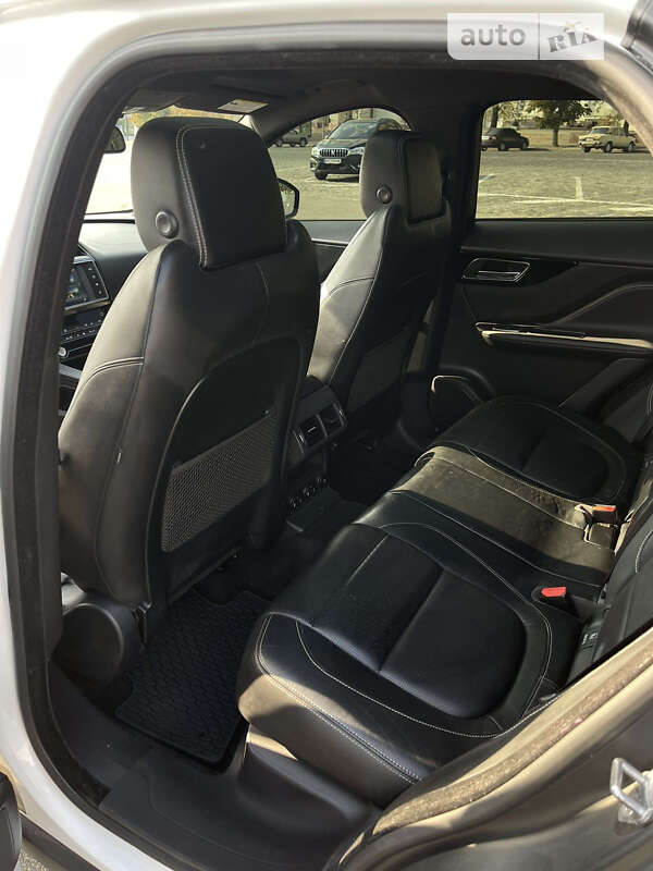 Позашляховик / Кросовер Jaguar F-Pace 2018 в Харкові