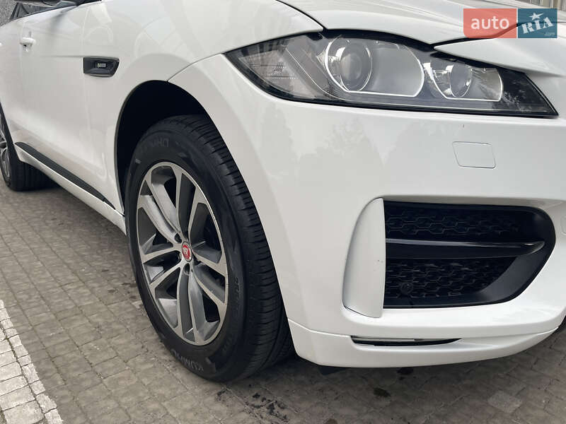 Внедорожник / Кроссовер Jaguar F-Pace 2016 в Киеве