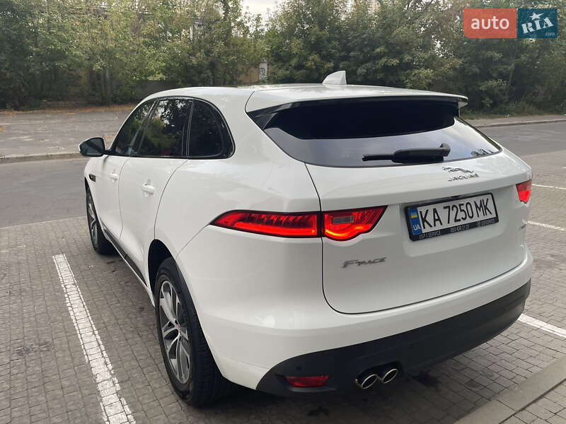 Внедорожник / Кроссовер Jaguar F-Pace 2016 в Киеве