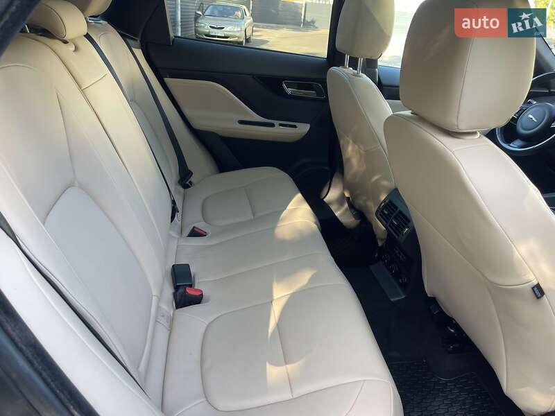 Внедорожник / Кроссовер Jaguar F-Pace 2017 в Одессе