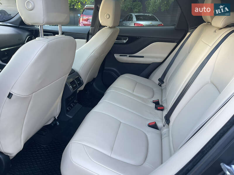 Внедорожник / Кроссовер Jaguar F-Pace 2017 в Одессе