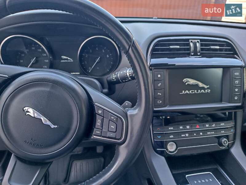 Внедорожник / Кроссовер Jaguar F-Pace 2018 в Чернигове
