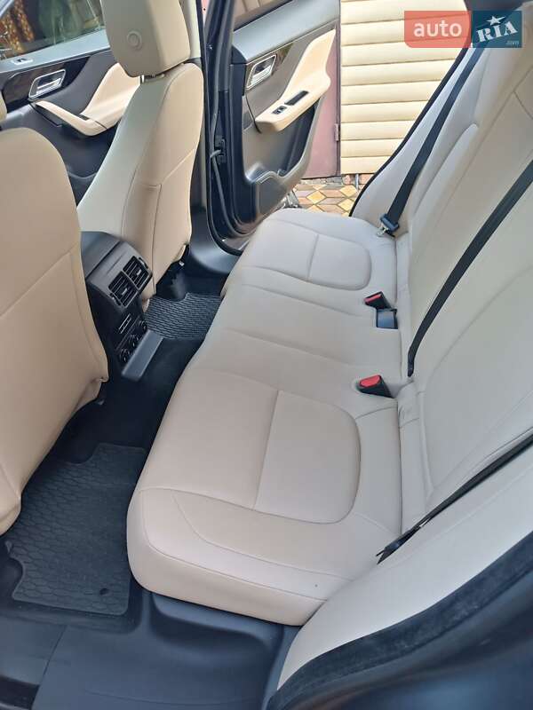 Внедорожник / Кроссовер Jaguar F-Pace 2018 в Чернигове