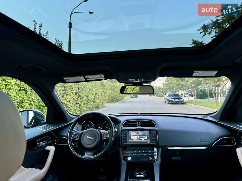 Позашляховик / Кросовер Jaguar F-Pace 2016 в Львові