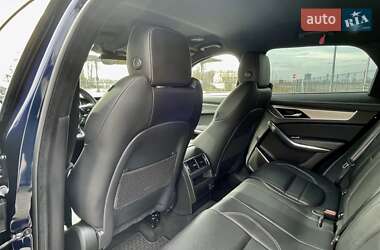Внедорожник / Кроссовер Jaguar F-Pace 2021 в 