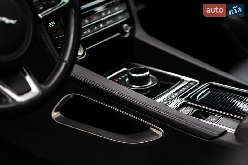 Позашляховик / Кросовер Jaguar F-Pace 2019 в Ужгороді фото 19 Позашляховик / Кросовер Jaguar F-Pace 2019 в Ужгороді