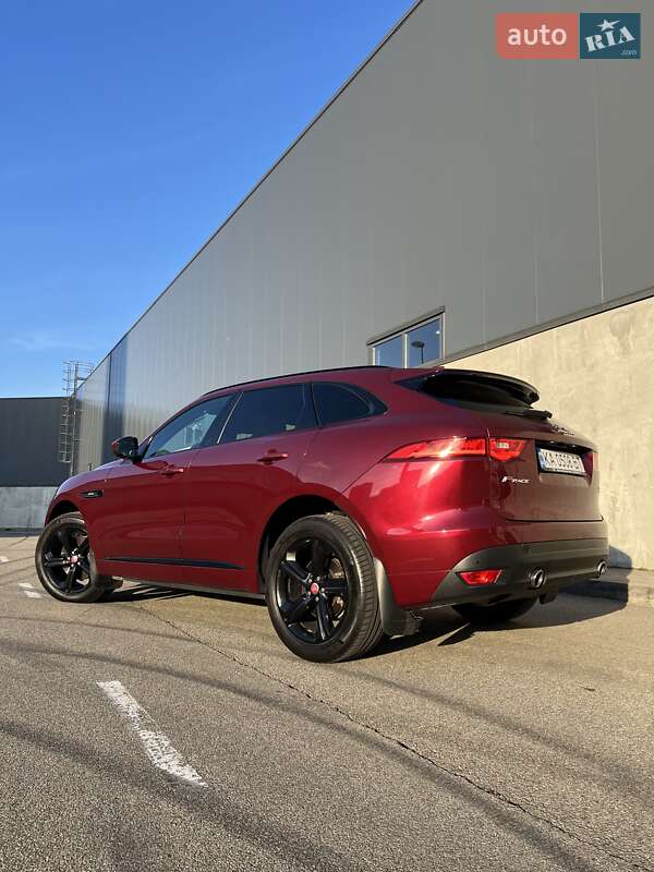 Внедорожник / Кроссовер Jaguar F-Pace 2016 в Киеве