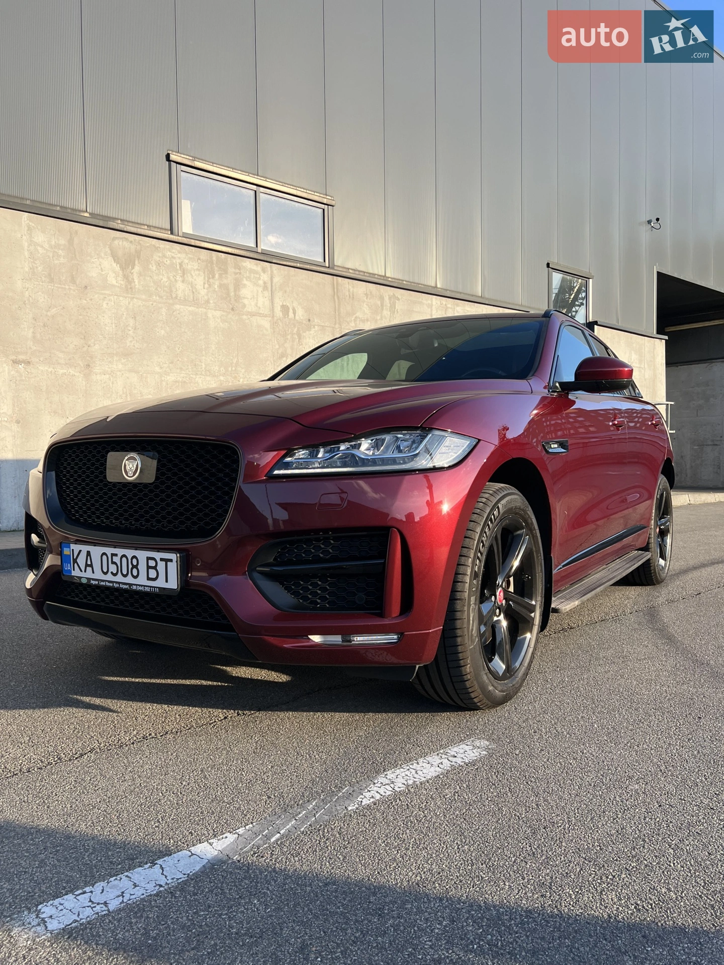 2016 Jaguar F-Pace - мініатюра 2
