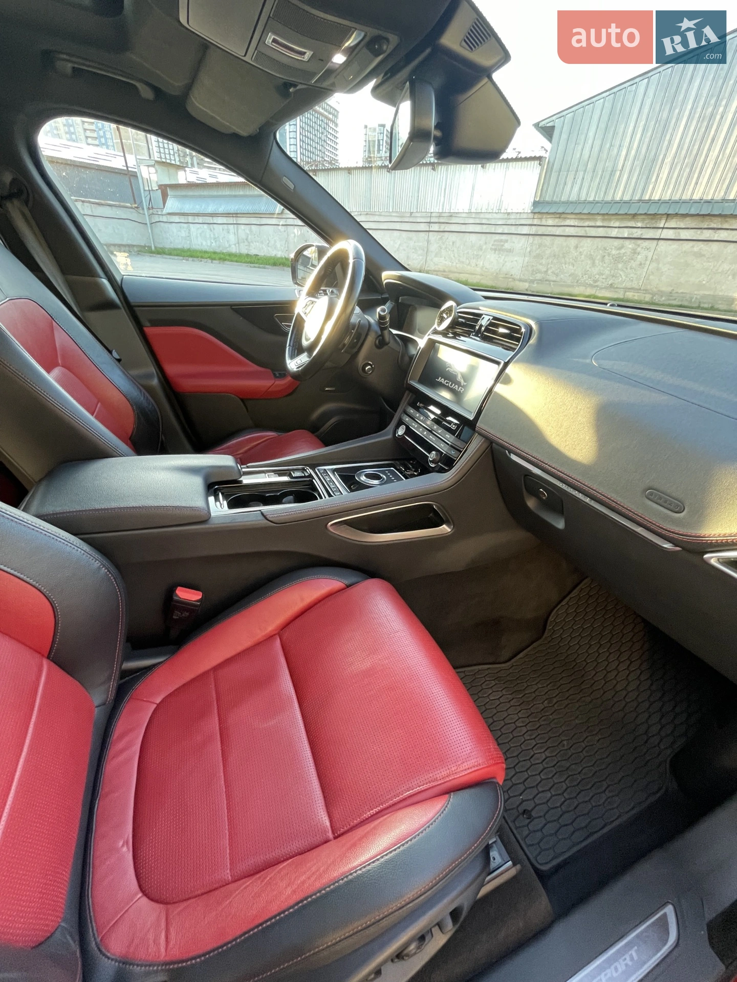 2016 Jaguar F-Pace - мініатюра 61