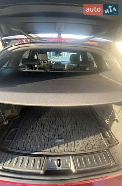 Внедорожник / Кроссовер Jaguar F-Pace 2016 в 