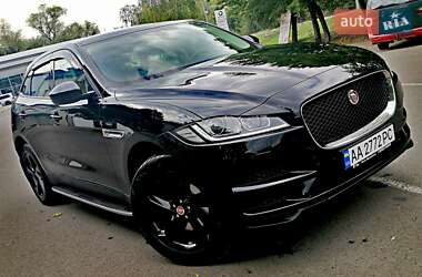 Внедорожник / Кроссовер Jaguar F-Pace 2016 в Ивано-Франковске