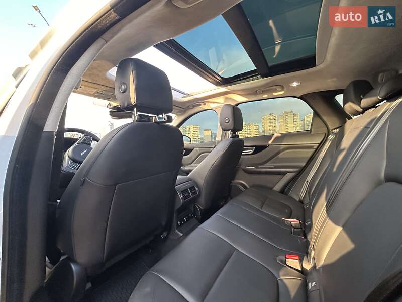 Внедорожник / Кроссовер Jaguar F-Pace 2018 в Киеве фото 14 Внедорожник / Кроссовер Jaguar F-Pace 2018 в Киеве